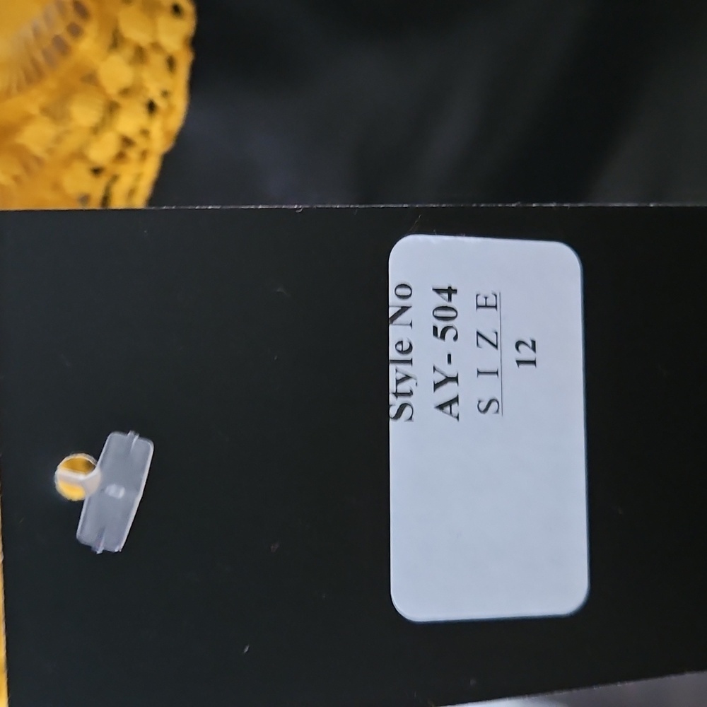 AYANAPA SZ 10 & 12 DRESS YELLOW and Black Lace Dress - Picture 5 of 5